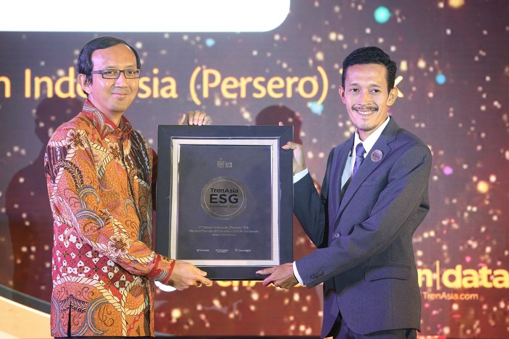 ESG Award: Kurangi Emisi GRK, Semen Indonesia (SMGR) Sabet Penghargaan TrenAsia ESG Excellence 2022